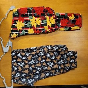 Christmas themed leggings from lularoe tc2